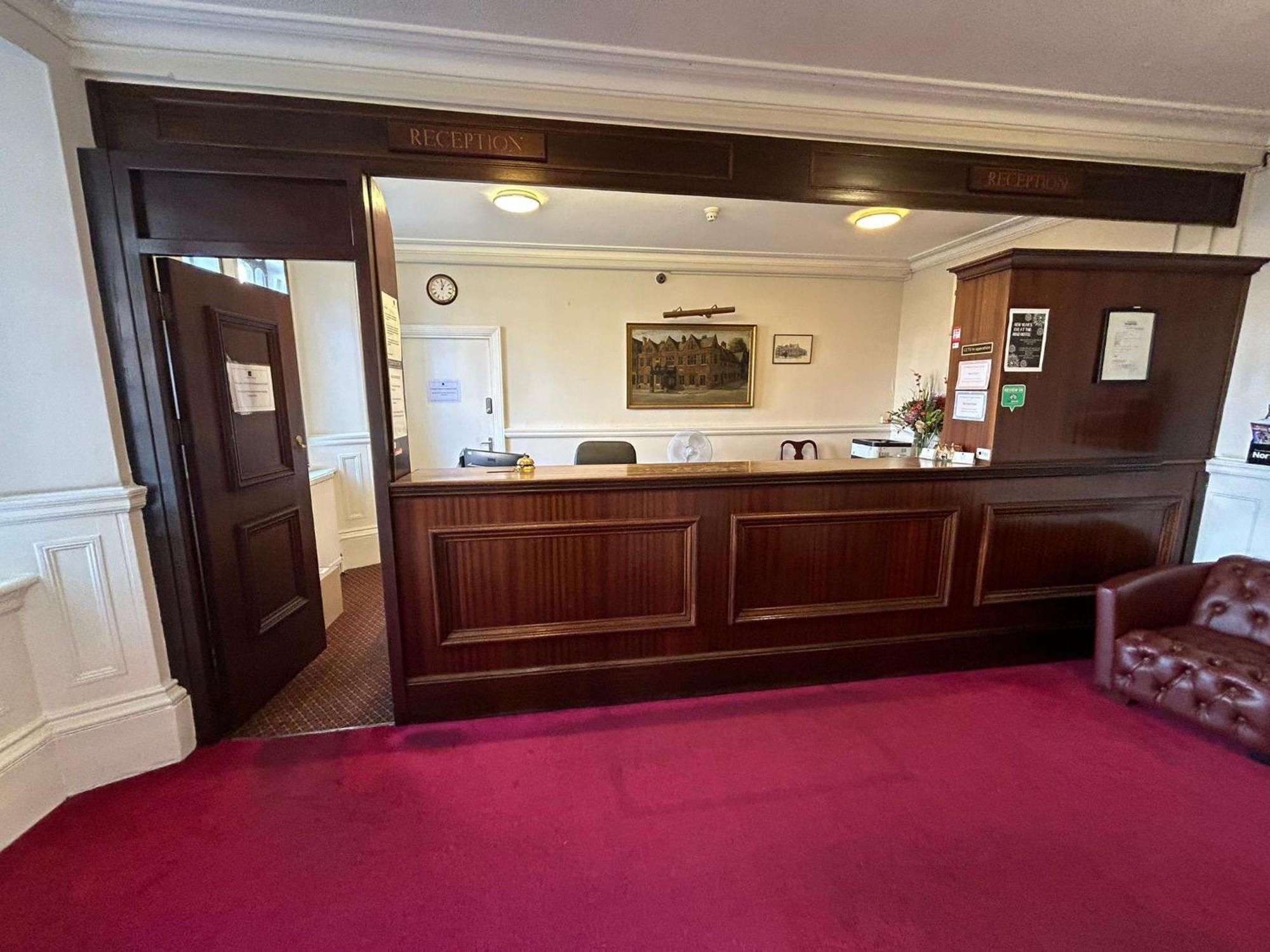The Hind Hotel Wellingborough Ngoại thất bức ảnh