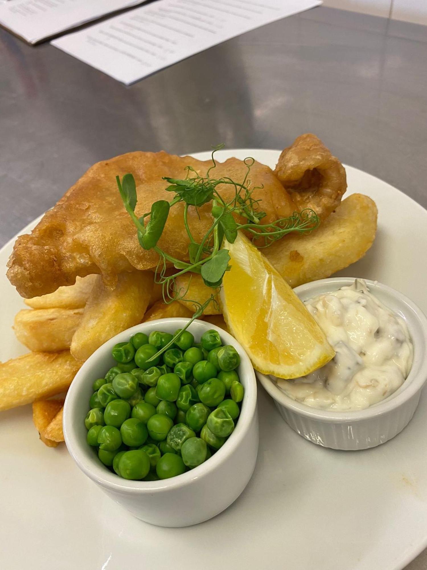 The Hind Hotel Wellingborough Ngoại thất bức ảnh