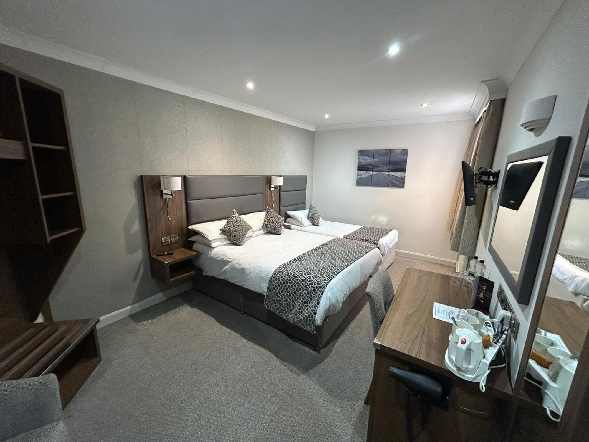 The Hind Hotel Wellingborough Phòng bức ảnh