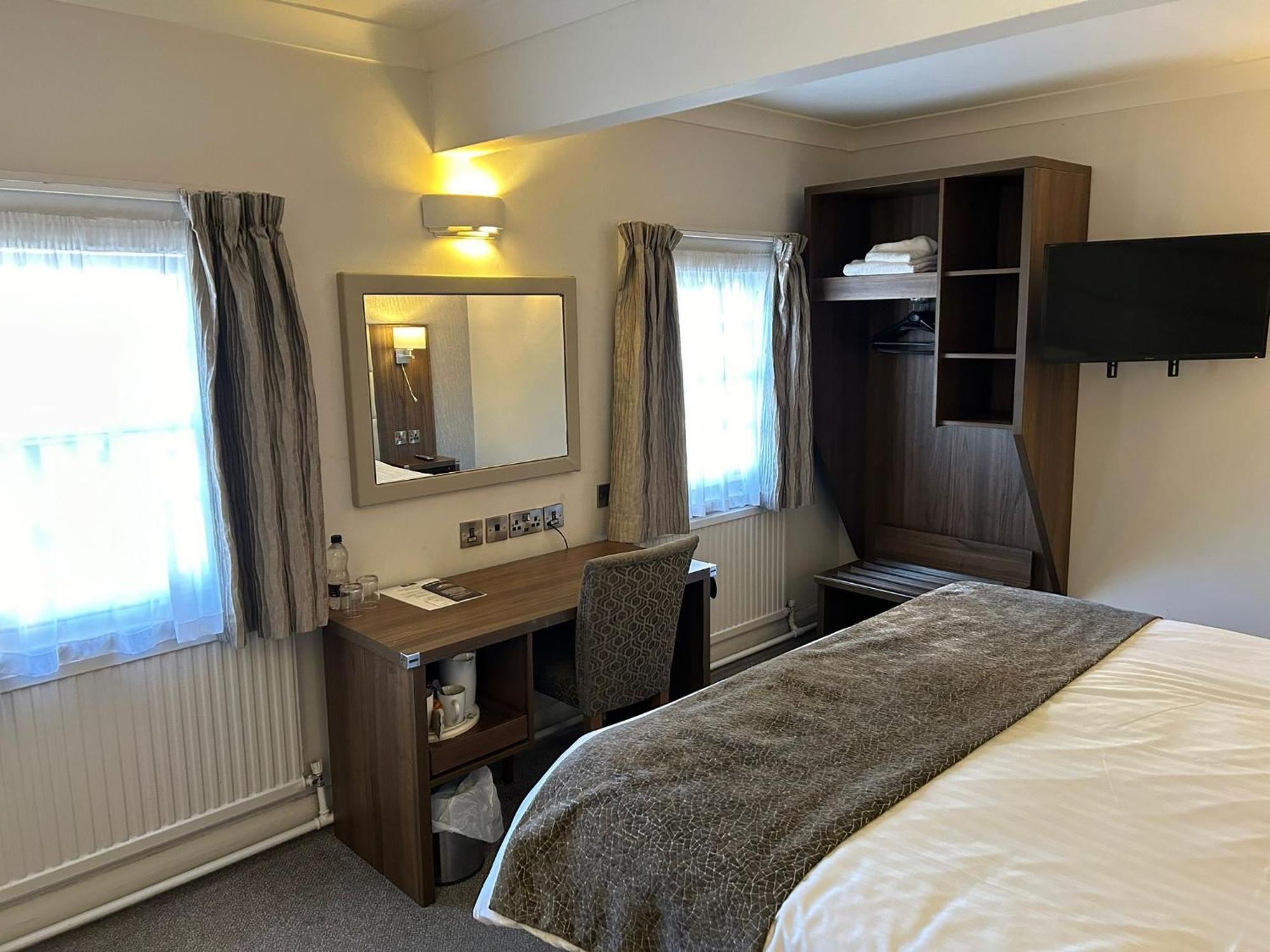 The Hind Hotel Wellingborough Phòng bức ảnh